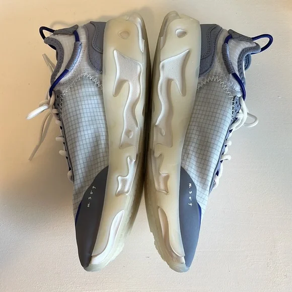 NEW Nike React Live Light Smoke Grey Hyper Royal Tennis Shoes Size 6.5 - Picture 7 of 12
